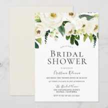 Flores brancas e Chá de panela elegante de creme