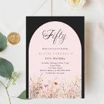 Convites Flores de flor silvestre, rosa-preta, 50.o anivers<br><div class="desc">Um convite elegante para flores silvestres. Um fundo preto e um arco cor-de-rosa. Decorado com flores silvestres de cor d'água em bege,  rosa.</div>