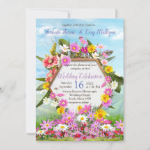 Flores selvagens contra o céu azul