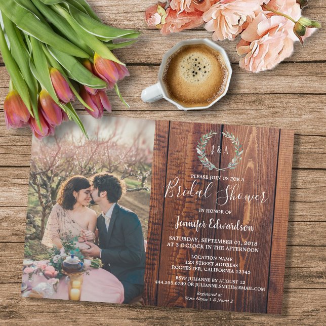 Convites Folhas russas no Chá de panela de fotografia do mo (Rustic leaves on barn wood monogrammed photo Bridal Shower Invitation.)