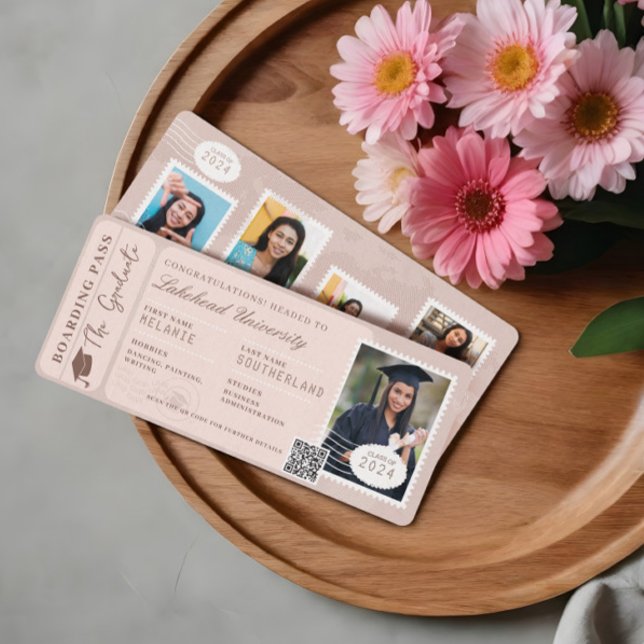 Convites Formando Adventure Aguarda Bilhete de Plano de Pas (Grad Adventure Awaits Boarding Pass Plane Ticket Invitation)