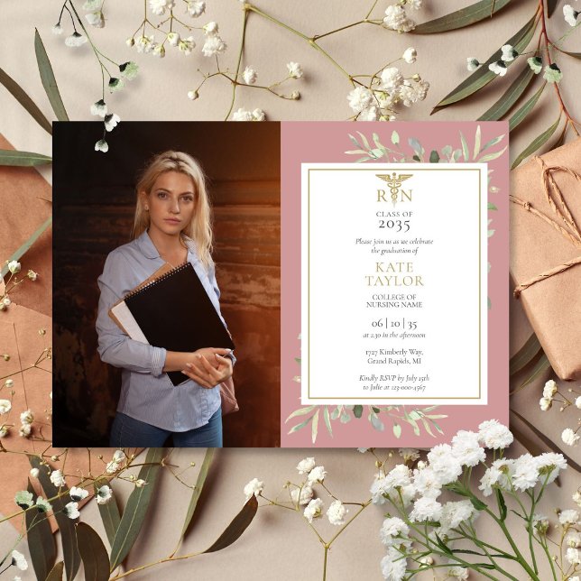 Convites Formatura de Enfermagem em Rosa Po dusty Foliagem  (RN Nursing Graduation Dusty Rose Foliage Photo Invitation)