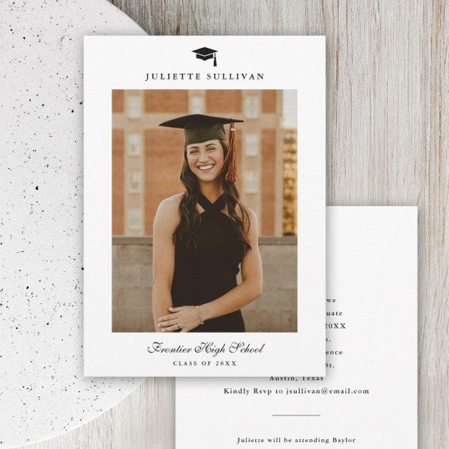 Convites Formatura Foto Tipo Mínimo (Simple black and white typography photo  graduation invitations.)