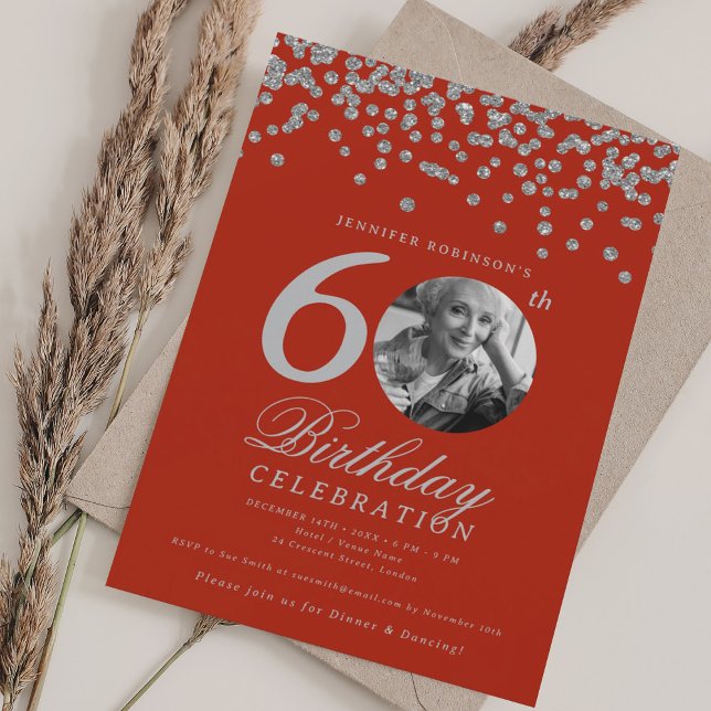 Convites Foto 60º Aniversário do Silver Confetti Champagne  (Photo 60th Birthday Silver Confetti Champagne Red Invitation)
