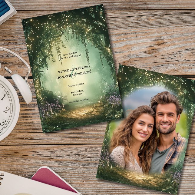 Convites Foto Antiga Floresta Encantada Salvar a Data (Vintage Photo Enchanted Forest Save the Date Invitation)