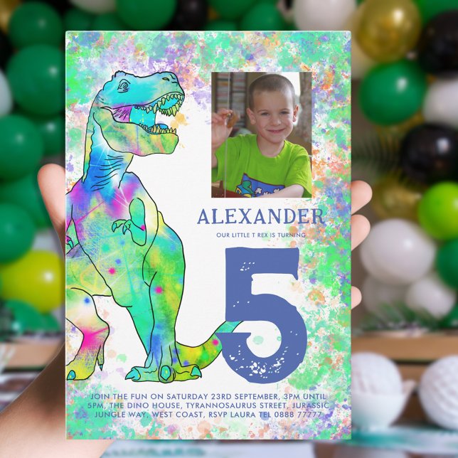 Convites Foto da Festa de aniversário do Dinossaur T-Rex (T-rex colorful dinosaur custom photo 5th birthday party invitation blue and green watercolor)