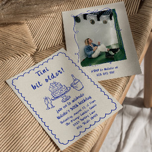 Convites Foto de aniversário do Bolo de Champanhe Desenhado