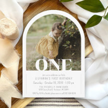 Foto de Arch Moderno - Um primeiro aniversario