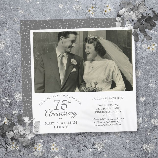 Convites Foto de casamento com confetes em forma de coração (Love Heart Confetti Wedding Photo 75th Anniversary Invitation)