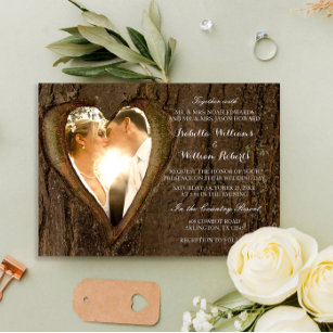 Convites Foto de Casamento de Coração em Árvore Rústica