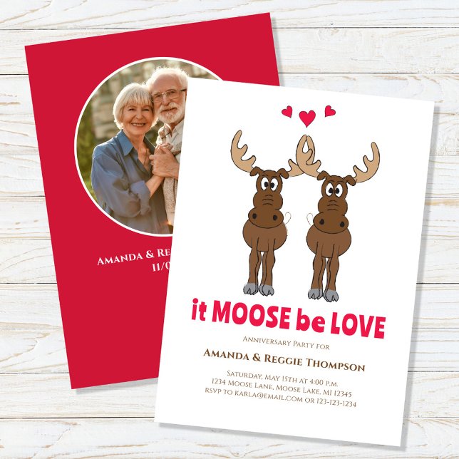 Convites Foto de Moose Whimsical Cute do Partido Aniversári (It Moose be love anniversary photo invitation. )