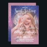 Convites Foto de Ombre de Glitter Tripla Rosa Sapphire 16<br><div class="desc">Este convite de aniversário giro, moderno e brilhante de 16 fotos é perfeito para o dia especial da sua filha adolescente. Apresenta uma fotografia personalizável do convidado de honra e um falso azul-safira impresso a rosa-rosa, em verde-brilhante brilhante cintilante. É chique, elegante, bonito, única e legal; todas as qualidades que...</div>