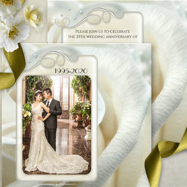 Convites Foto do 25º Aniversário de Casamento Silver Ivory  (A romantic 25th wedding anniversary invitation with photo framed by a silver design and ivory rose)