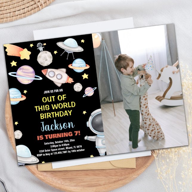Convites Foto do aniversário deste aniversário mundial (Photo Out of this world birthday Birthday Invitation)