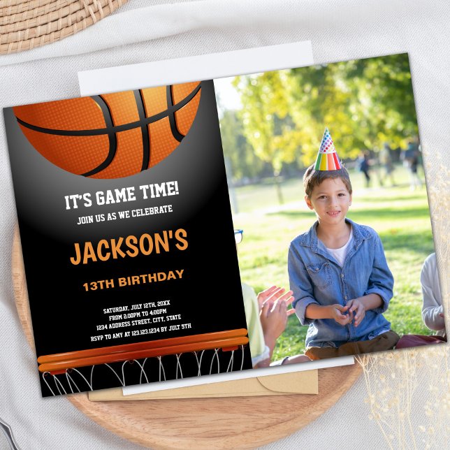 Convites Foto do Boletim de Aniversário do Black Orange Bas (Black Orange Basketball Birthday Invitations photo)