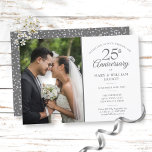 Convites Foto do casamento de Silver Confetti, 25<br><div class="desc">Personalize com sua foto favorita de casamento e detalhes especiais de comemoração de 25-aniversário na tipografia de prata-chica. O reverso apresenta o confete do coração do amor prateado. Projetado por Thisnotme©</div>