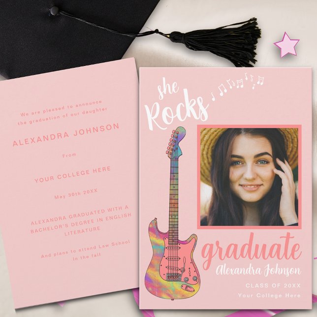 Convites Foto do Formando de Script Rosa Moderno Divertido (Fun colorful guitar music notes pink script graduate photo modern graduation announcement card)