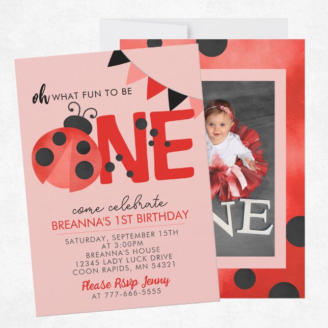Convites Foto do primeiro aniversario Ladybug da Sweet Wate (Oh What Fun to Be One Light Salmon Pink and Red 1 Photo First Birthday Invitation)