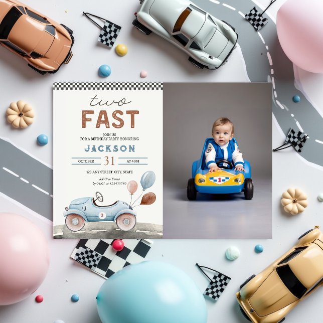 Convites Foto do segundo aniversário Blue Boy com dois carr (Two Fast 2 Curious 2nd Birthday Invitation with Photo, Racing Car Boy)