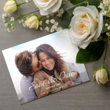 Foto Feliz Reproduzindo Casamento Salve a Data