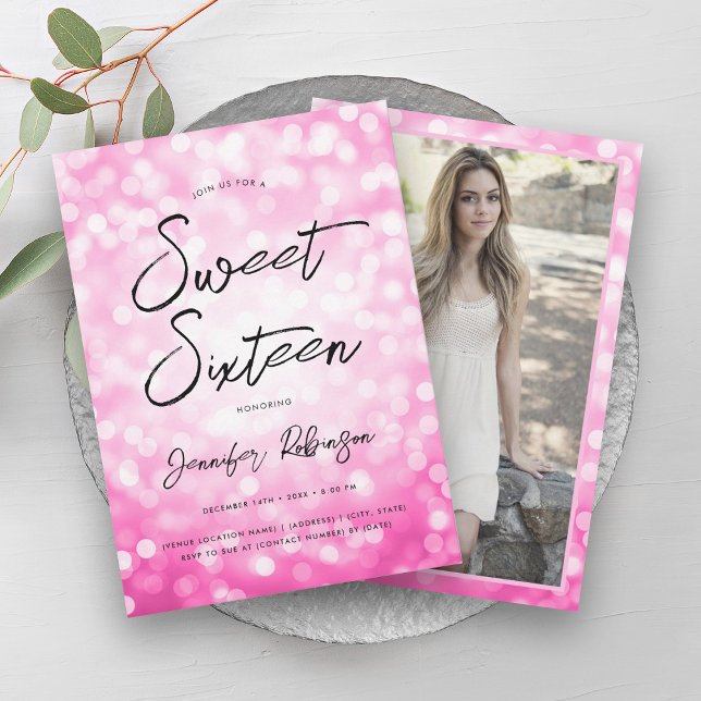 Convites Foto: Festa 16 Doce das Luzes Quentes Modernas (Modern Hot Pink Lights Photo Sweet 16 Party Invitation)