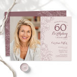 Convites Foto Floral Rosa Elegante 60º Aniversário<br><div class="desc">Elegante e empoeirado pincel rosa e convite de aniversário floral mauve 60º com sua foto na frente do cartão. Design minimalista moderno com desenhos botânicos em destaque e letra de script de tipografia. Simples trendy convida cartão perfeito para uma festa de na moda. Pode ser personalizado para qualquer idade. Impressos...</div>