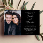 Convites Foto Lateral Mod El Calliografia Casamento Preto<br><div class="desc">Envie convites de casamento lindos e exclusivos com seus convites de caligrafia elegantes para caligrafia. Anime-se para o seu casamento com um cartão com sua foto favorita e uma caligrafia.</div>