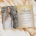 Convites Foto metálica de brilho dourado doce 16<br><div class="desc">Um simples e moderno brilho dourado lança na moda em ouro de folha metálica Doce 16 convites de aniversário,  adicione sua foto.</div>
