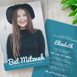 Convites Foto personalizada moderna do Bat Mitzvah<br><div class="desc">Esta design é composta por uma escrita cursiva lúdica contrabalançada pela simples tipografia san serif. Esta design é moderna e simples. Adicionar imagem fotográfica. Disponível aqui: http://www.zazzle.com/store/selectpartysupplies</div>