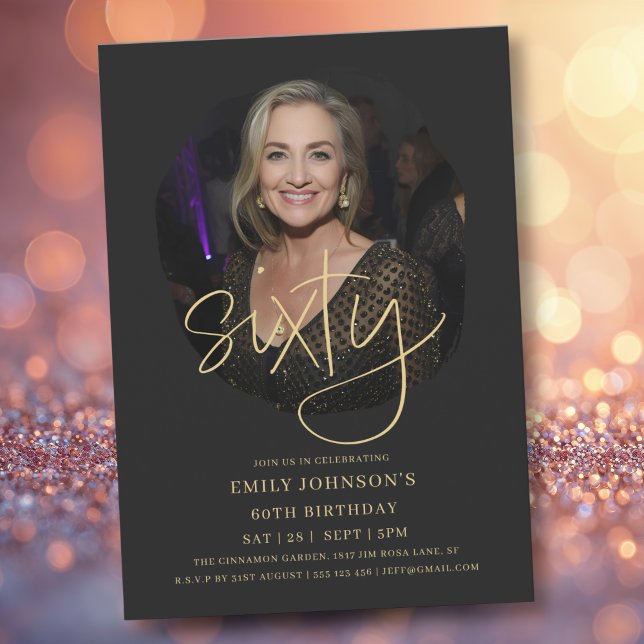 Convites Foto preta e Dourada Script 60º aniversário (Photo Black and Gold Script 60th Birthday Invitation)