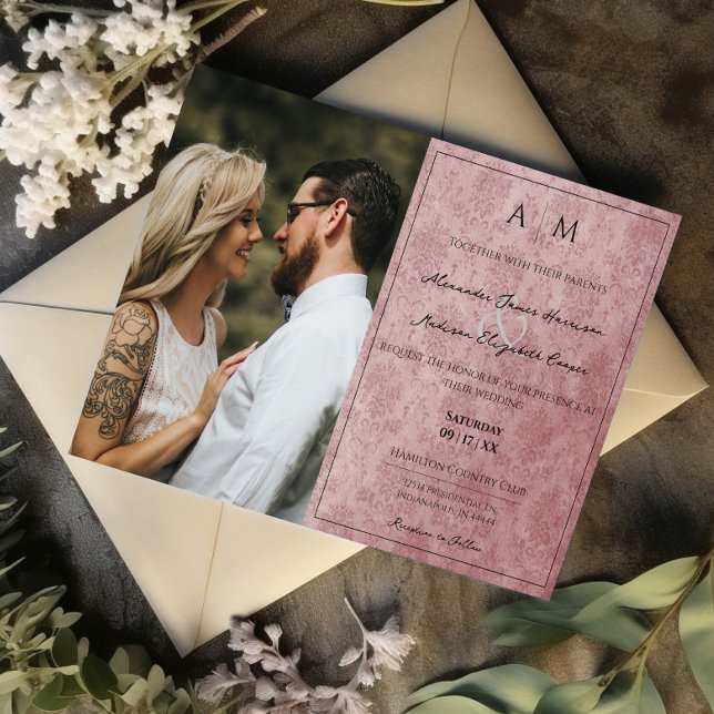 Convites Foto rosa Damask Monograma Casamento (Pink Photo Damask Monogram Wedding Invitation)