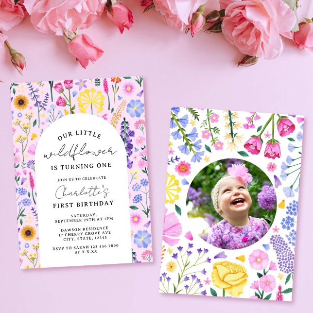 Convites Foto Rosa de Aniversário da Menina (Little Wildflower Girl First Birthday Pink Photo Invitation)