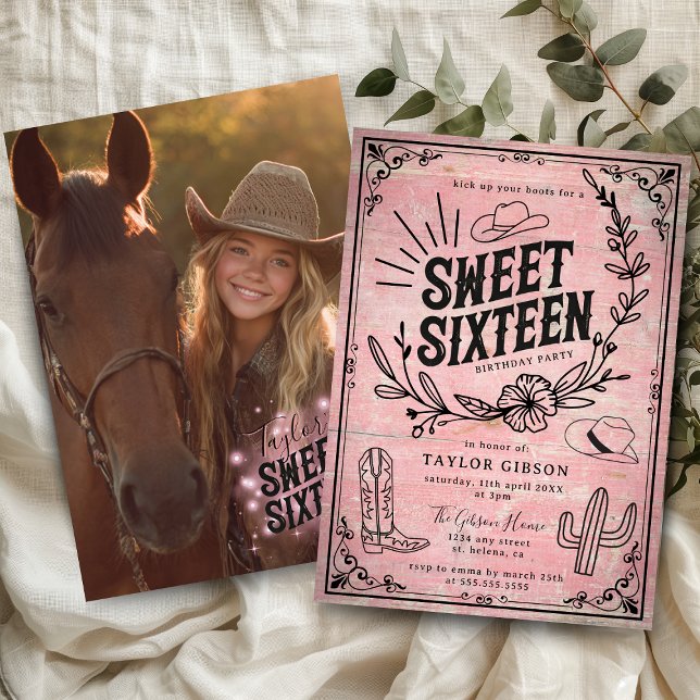 Convites Foto Rustic Pink Western Floral Sweet Dezesseis (Rustic pink cowgirl sweet sixteen photo invitation with western floral design and cowboy hat.)
