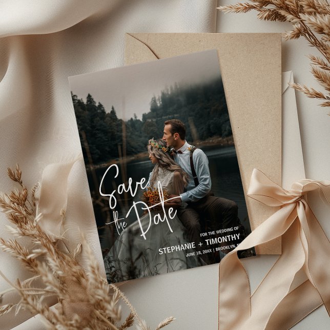 Convites Foto Simples Salvar Data Casamento de Código QR (Simplify your RSVP with our QR code save-the-date, adding an unforgettable touch to your special day)