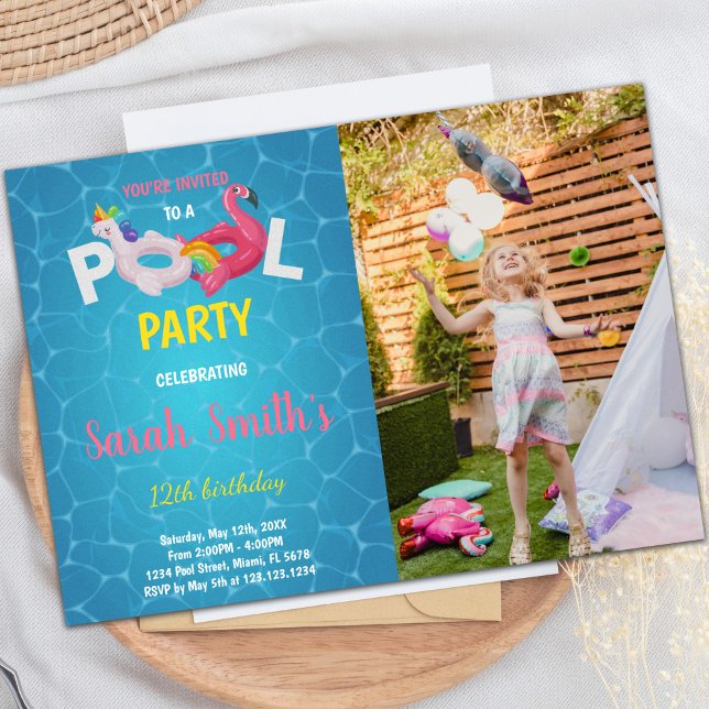 Convites Fotografia do Unicorn Flamingo Piscina Birthday (Unicorn Flamingo Pool Birthday Invitations photo)