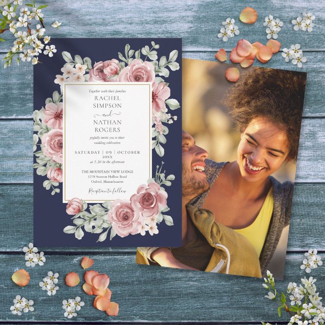 Convites Fotos de casamento douradas florais rosa em azul m (Navy Blue Dusty Rose Floral Gold Wedding Photo Invitation)