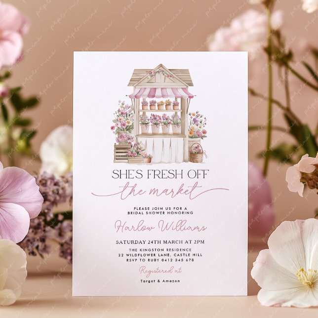 Convites Fresh off the Market Flower Purple Bridal Shower  (She's fresh off the market! Flower cart Bridal Shower Invitation )
