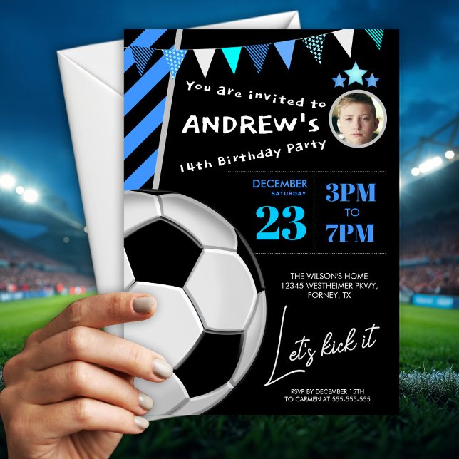 Convites Fun Blue Soccer Birthday Party Invitation (Criador carregado)