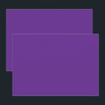 Convites fundo roxo com borda branca<br><div class="desc">O design é um grande quadrado azul,  que parece ser um céu claro e claro. A cor do céu é uma cor azul profunda,  dando-lhe uma aparência vibrante e viva.</div>