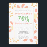 Convites Funny Floral Motivacional 70 Festa de aniversário<br><div class="desc">convite de aniversário 70 para ela com um padrão floral simples num fundo branco. Convidado de festa engraçado e motivacional. As flores são cor-de-rosa e amareladas. Na frente do cartão está um texto motivacional, positivo e engraçado 70. Você pode facilmente mudar o nome, a idade, a data, a localização etc....</div>