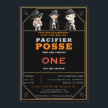 Convites Funny Triplets Pacifier Posse Wild West Birthday<br><div class="desc">Uma ilustração de três bebês, vestindo fraldas, pacificadores e roupas de tamanho maior e parecendo personagens Wild West, é a peça central desse primeiro convite de aniversário divertido e tão bonito para trigêmeos! Eles são o "Pé Pacificador" e são perigosamente fofos. UMA NOTA DO ARTISTA: tanto meu irmão quanto minha...</div>