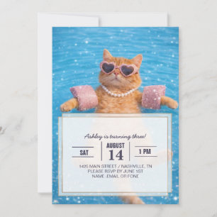 Convites Gato Glamouroso à Beira da Piscina Flutuando com E