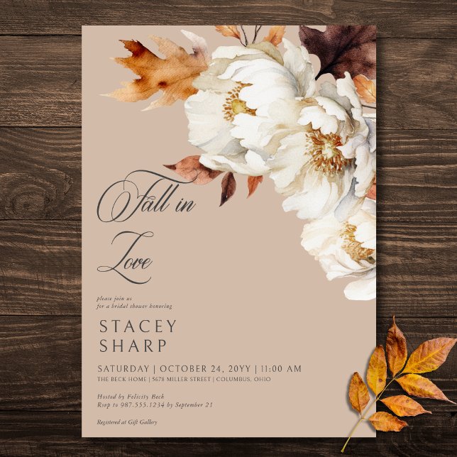 Convites Gelado Russo Cai No Chá de panela Floral (Rustic Tan Cream Fall In Love Floral Bridal Shower Invitation)