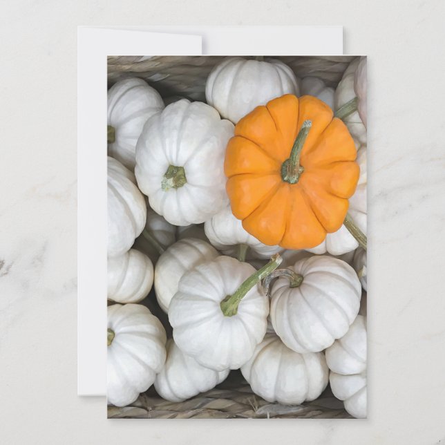 Convites Ghost Pumpkins com uma laranja esgueirada (Frente)