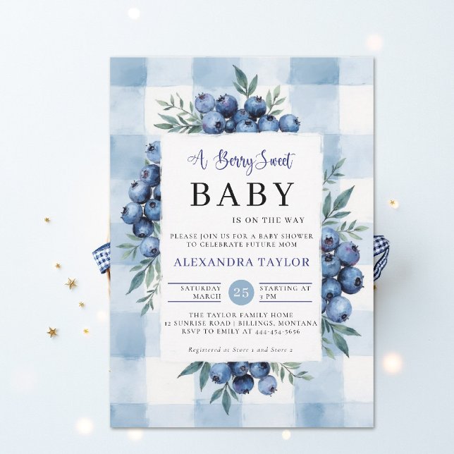 Convites Gingham de Mirtilos Super Doce Festa de Bebê (berry sweet baby shower invitation boy blue blueberries rustic farmhouse chic watercolor gingham)