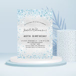 Convites Glitter azul-prata de aniversário elegante<br><div class="desc">Para um elegante aniversário de 40 anos (ou qualquer idade). Um fundo metálico falso prateado. Decorado com poeira azul esmaecida. Personalize e adicione um nome,  idade e detalhes da festa. O nome é escrito com um script de estilo manuscrito</div>