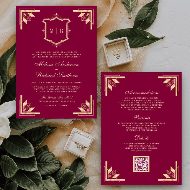 Convites Gold Crest Monogram QR Code Magenta Wedding (Criador carregado)