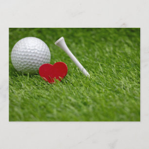Convites Golfe amor coração e tee em grama verde