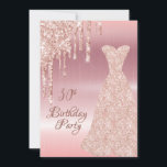 Convites gotejamento brilhante aniversário de 30 anos rosa<br><div class="desc">Convite de festas elegante, clássico, glamouroso e feminino. Um vestido de ouro de rosa, com um pingado de ouro falso rosa, pingado de tinta. Rosa dourado falso fundo metálico. Com o texto: aniversário de 30 anos na frente, escrito com um moderno roteiro de estilo colorido à mão com rosa escura....</div>