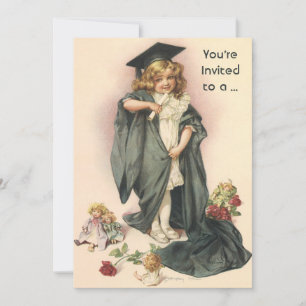 Convites Graduação Antiga, Menina Vestindo um Chapéu e Beca